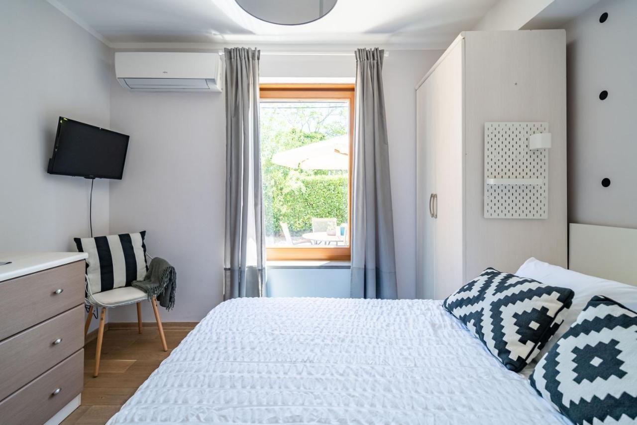 Stay U-Nique Studio Apartment In 奥拉萨奇 外观 照片